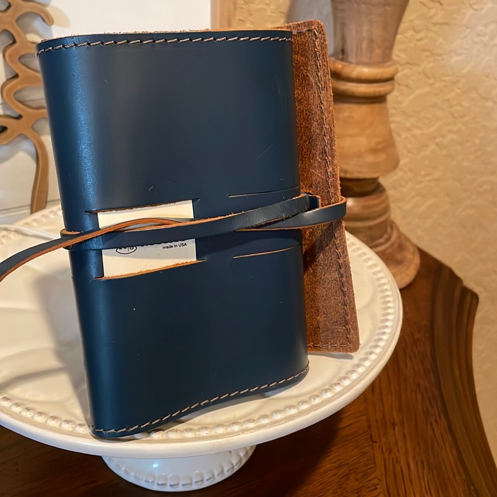 Cord organizer - leather